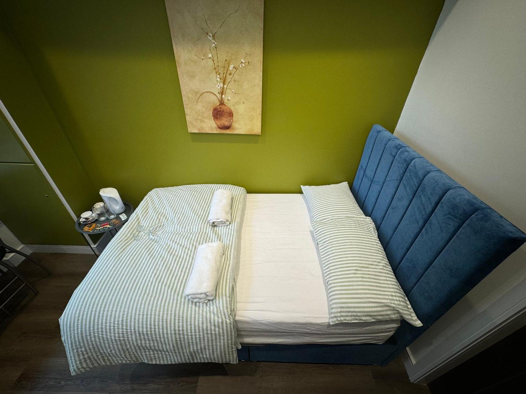 Southgate Luxury Apartments Elland Екстериор снимка
