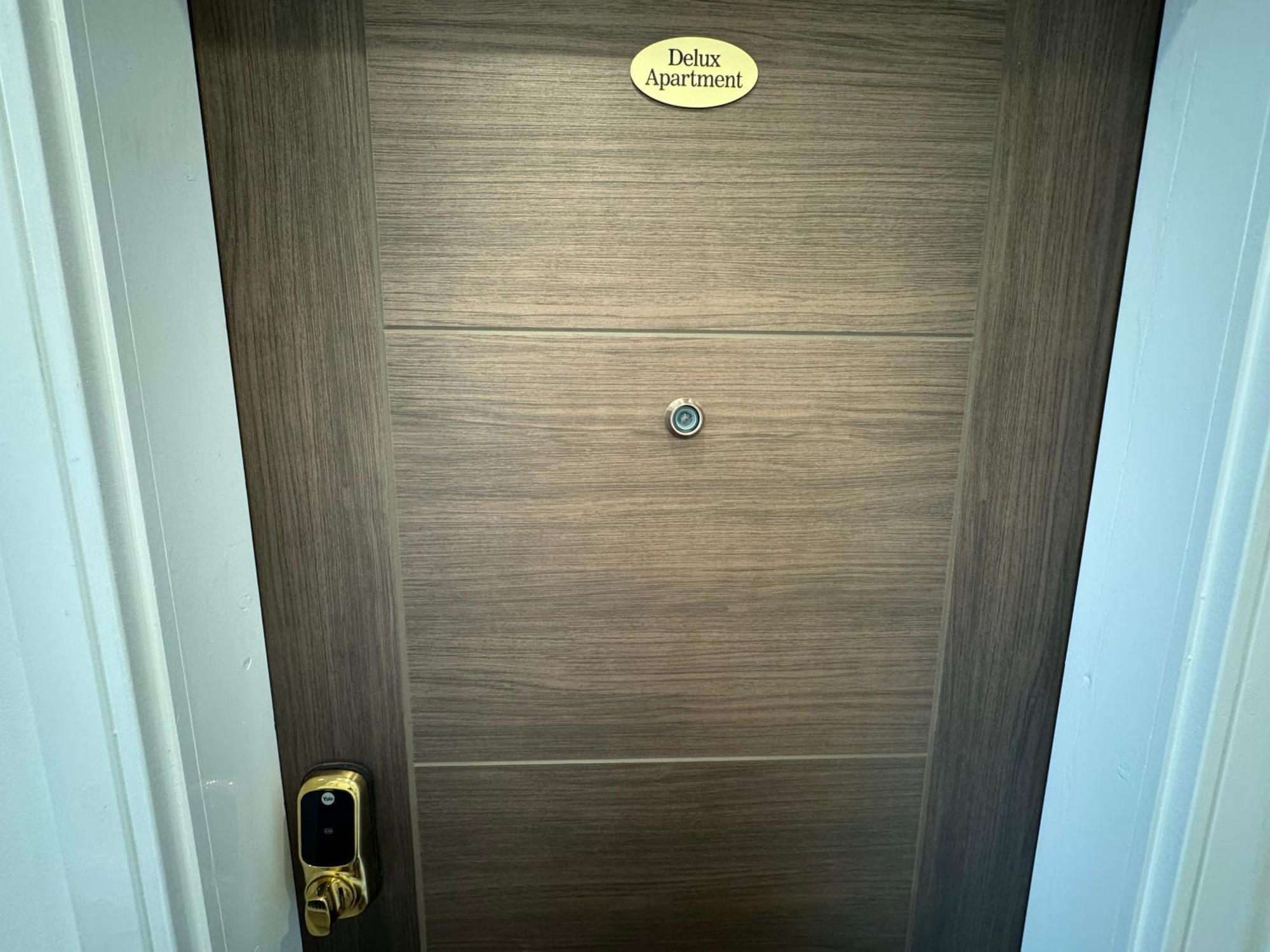 Southgate Luxury Apartments Elland Екстериор снимка